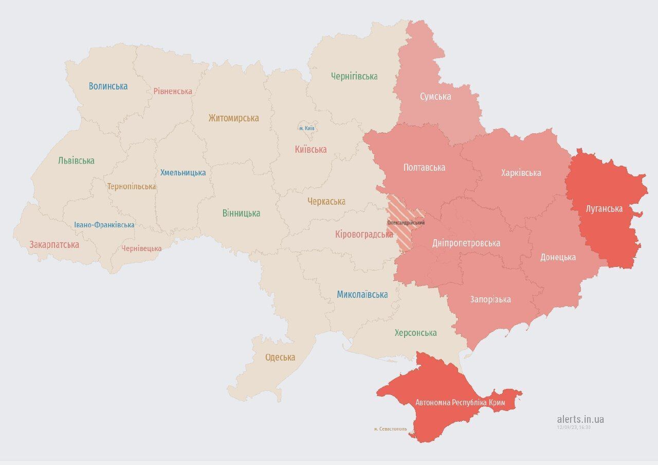 В північно-східній частині України повітряна тривога: загроза застосування балістичних ракет