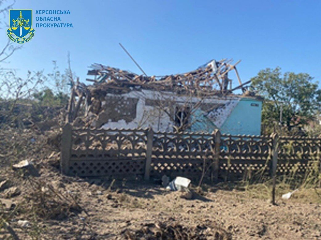 Окупанти завдали авіаудару по Херсонщині: є руйнування і поранені. Фото 