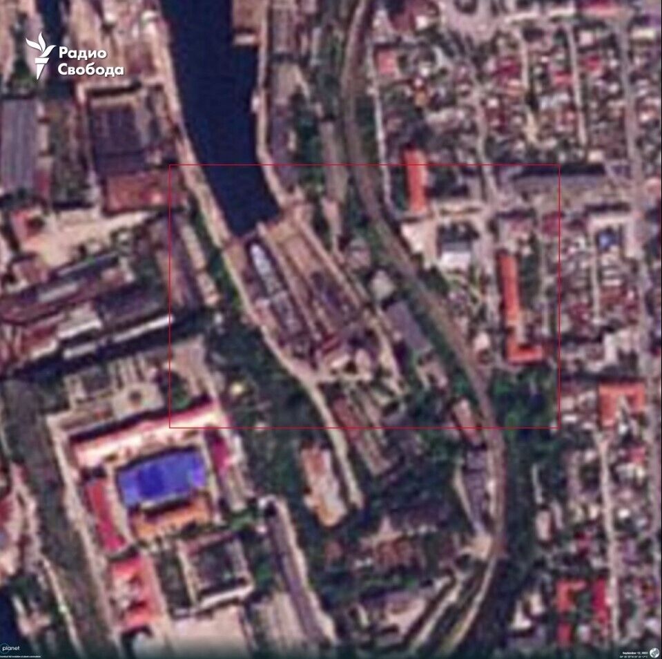 Це остаточне "прощавай": з'явилися супутникові знімки знищених кораблів РФ у Севастополі. Фото і відео