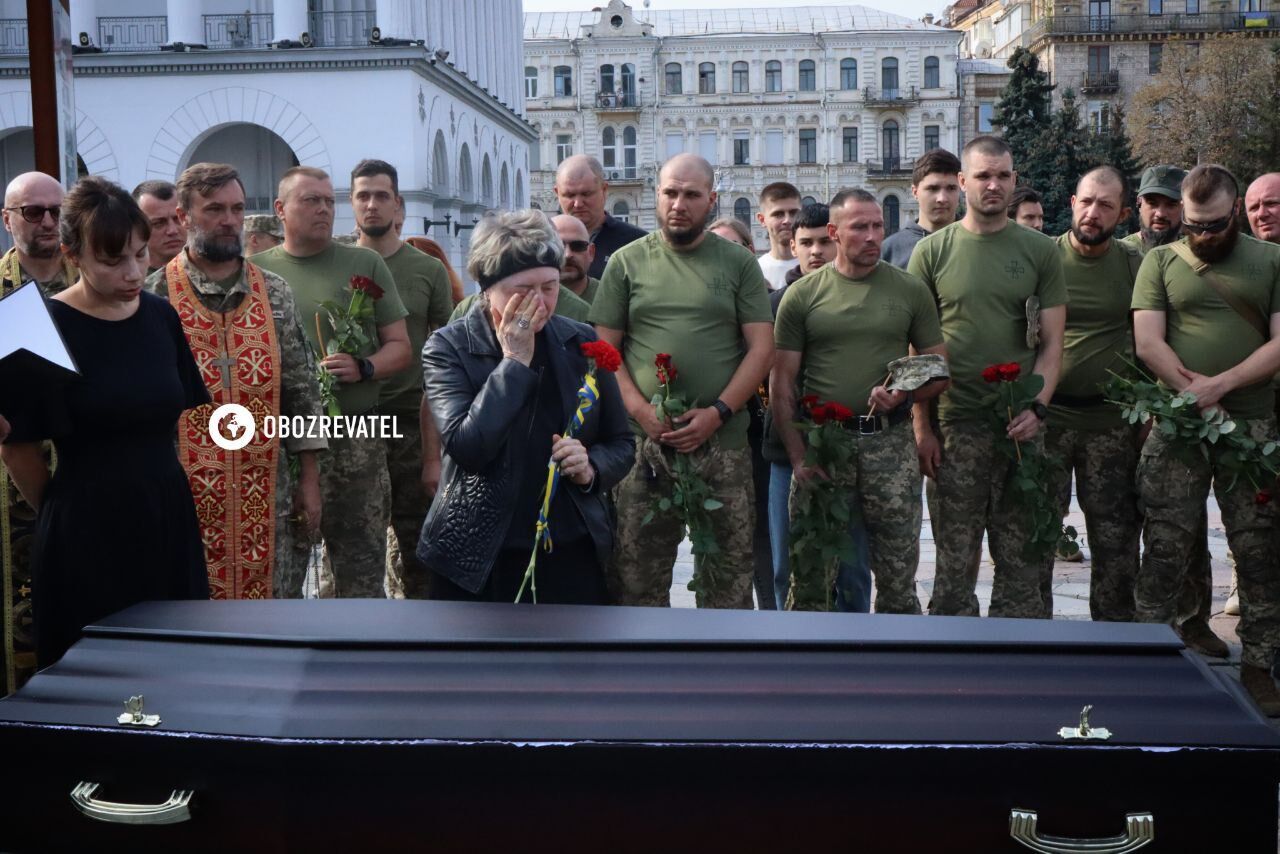 В Киеве на Майдане простились с защитником Украины, экс-прокурором по делу Гонгадзе Сергеем Ярмоленко. Фото и видео