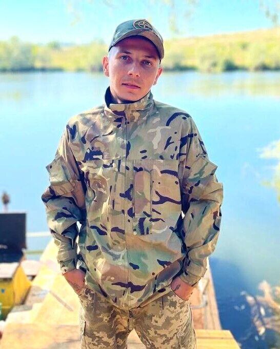 Його не дочекалася наречена: на Одещині попрощалися з воїном, який загинув у боях біля Курдюмівки. Фото 