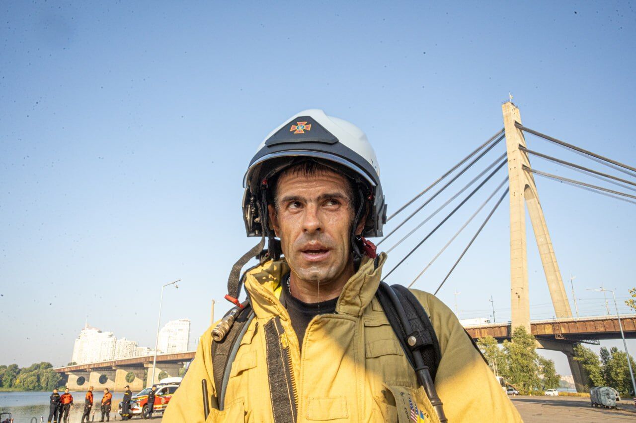 У Києві рятувальник встановив рекорд України: пробіг 50 км в бойовому спорядженні пожежного. Фото