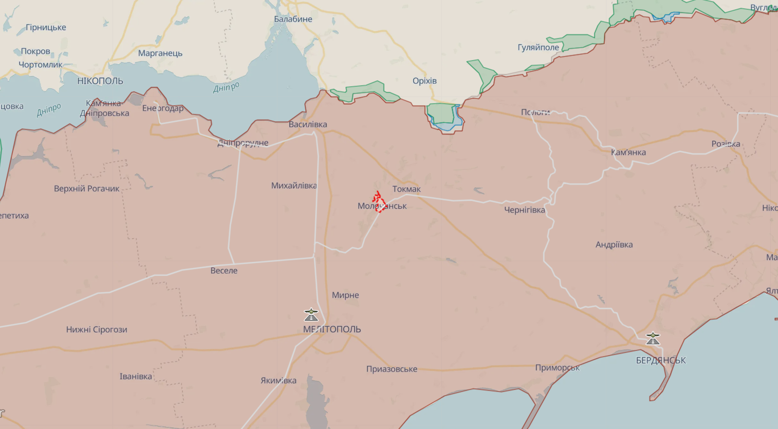 ВСУ поразили штаб оккупантов в районе Мелитополя: дым был виден издалека. Видео