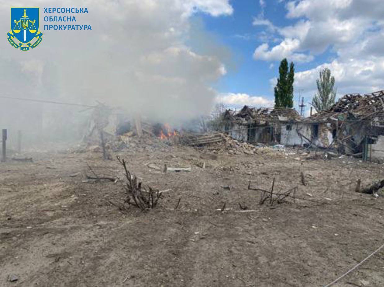 Армія Росії вдарила авацією по Херсонщині: є загиблий і постраждалі. Фото