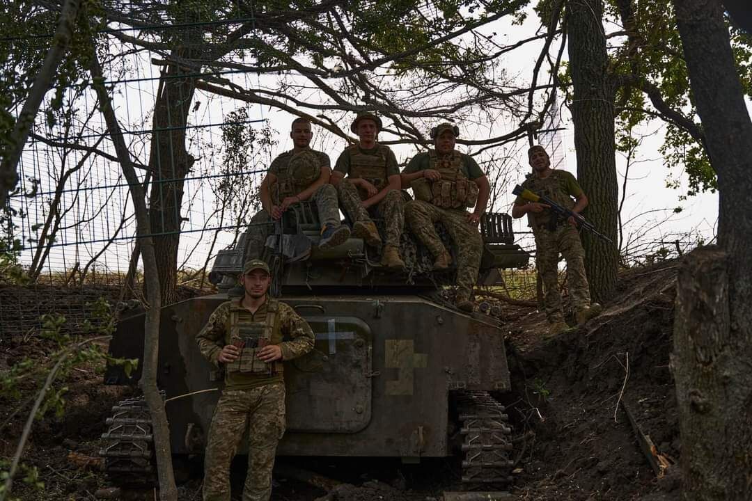 Обеспечивает тактическое преимущество: воины 10-й бригады Эдельвейс показали работу САУ. Фото