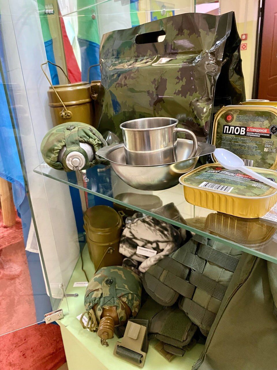 Пропаганда даже для самых маленьких: в России в детском саду открыли "музей СВО". Фото