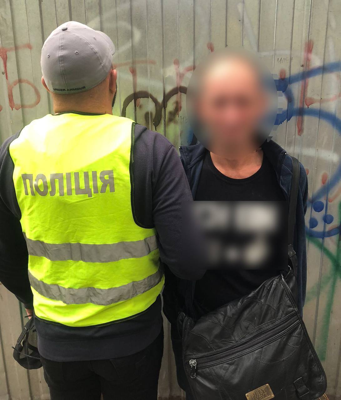 У Києві затримали рецидивіста, який обікрав вагітну жінку в пологовому будинку. Фото
