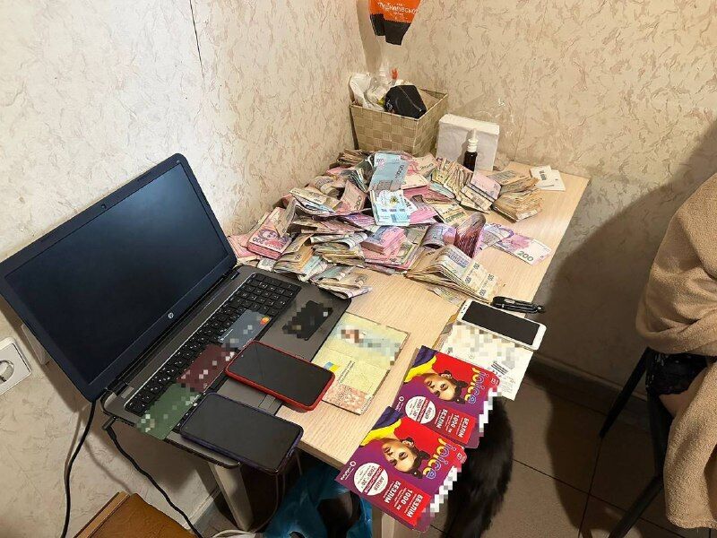 Ошукали пенсіонерів на 10 млн грн: поліція викрила шахраїв, які обіцяли "компенсації" за купівлю неякісних ліків. Фото
