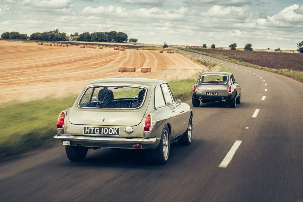 Британська Frontline Cars представила рестомод на базі MGB