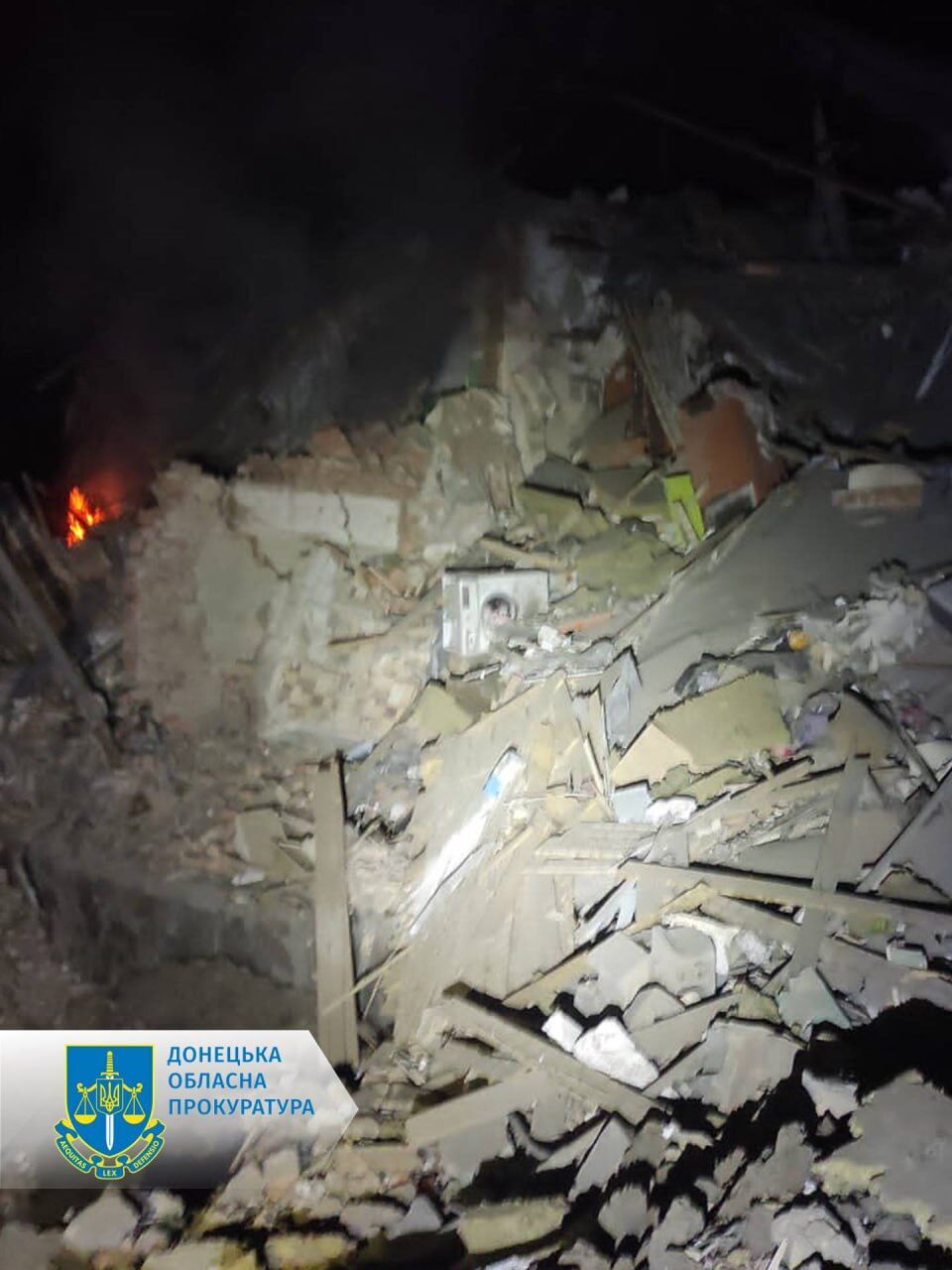 Россияне нанесли ракетный удар по Курахово на Донбассе: 16 гражданских лиц получили ранения. Фото и видео