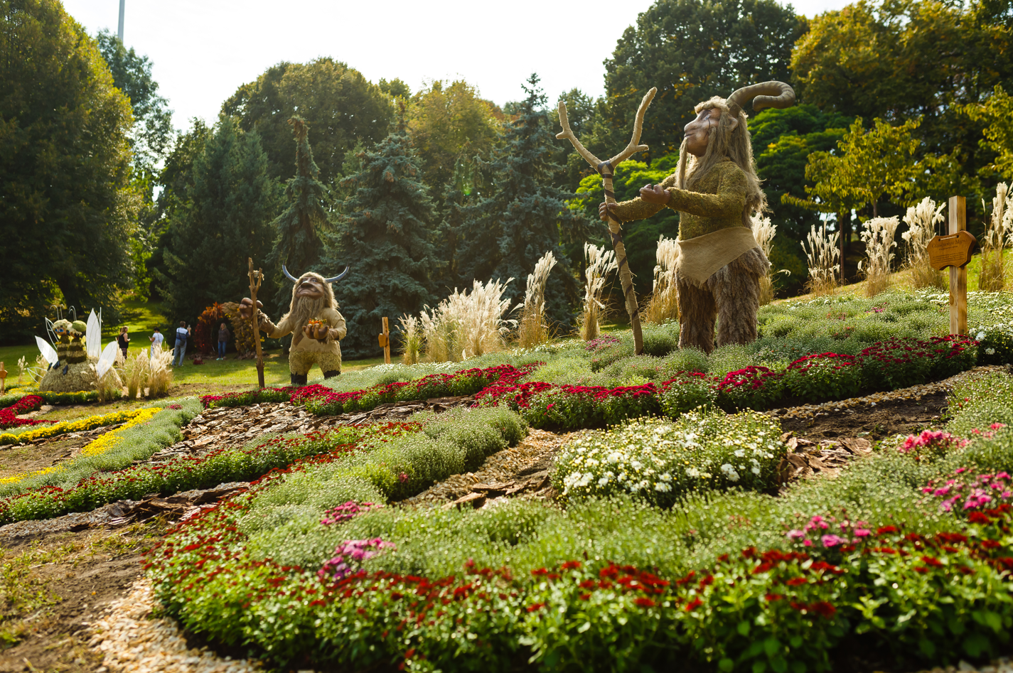 У парку Співоче в Києві відкрили "Магічний сад"