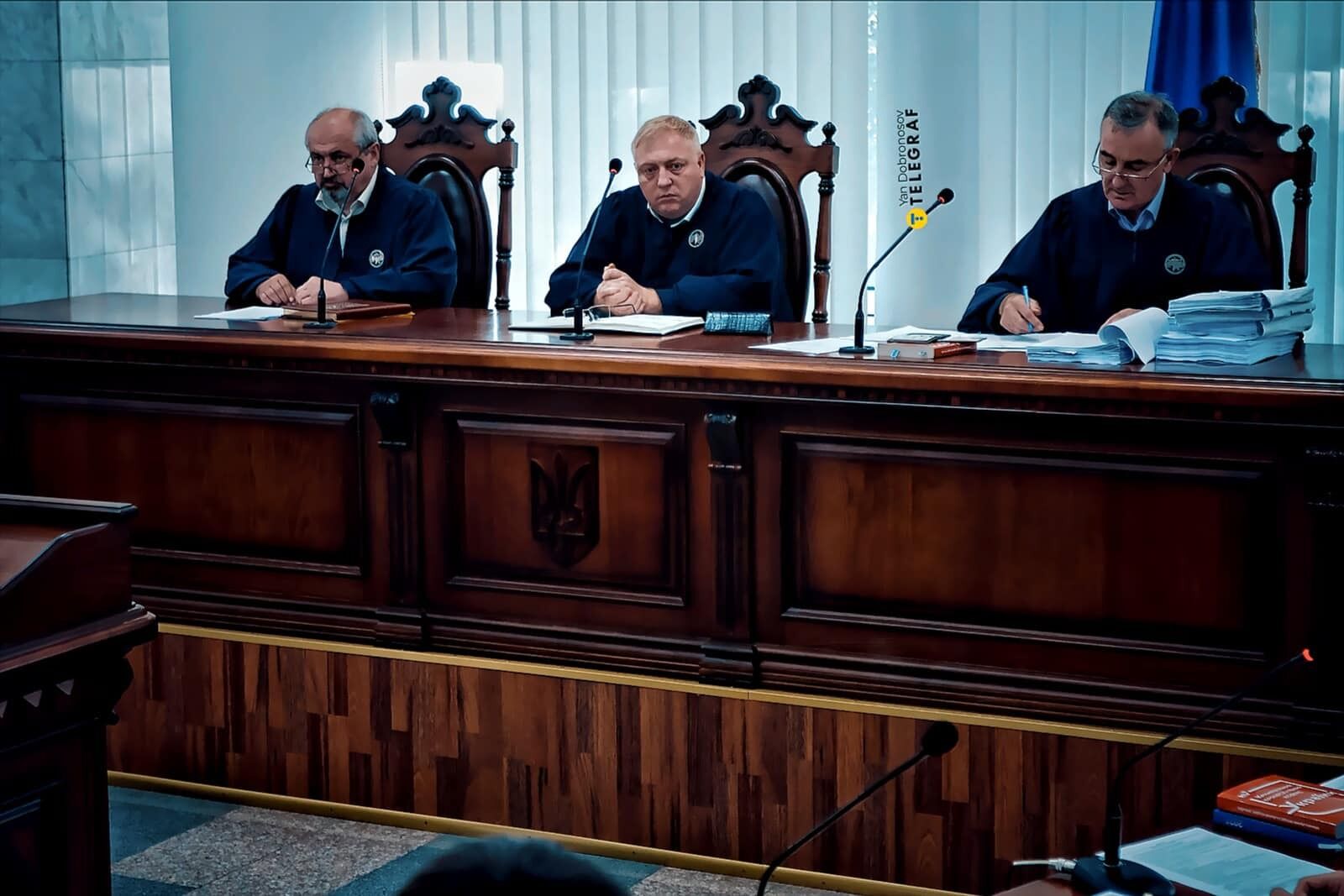 Суд оставил Коломойского под стражей: в Киеве рассмотрели апелляцию олигарха по мере пресечения. Фото и видео