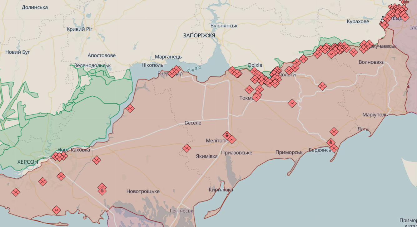 Окупанти в Мелітополі та Генічеську змушують школярів чіпляти георгіївську стрічку: спливли подробиці
