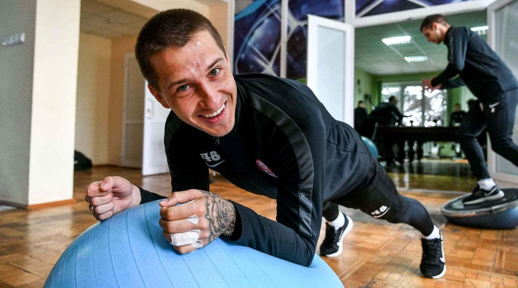 Украинского полузащитника "Динамо" выгнали из клуба за наркотики. Футболист рассказал, как это было