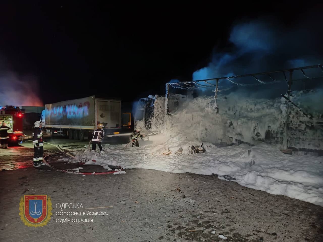 Окупанти вночі атакували Одещину, є влучання в припортову інфраструктуру і постраждалі. Фото
