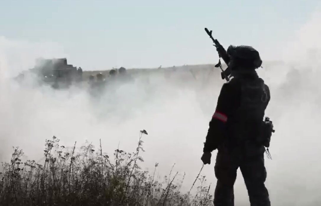"Украина держится на наших плечах": Залужный показал видео тренировок украинских военных