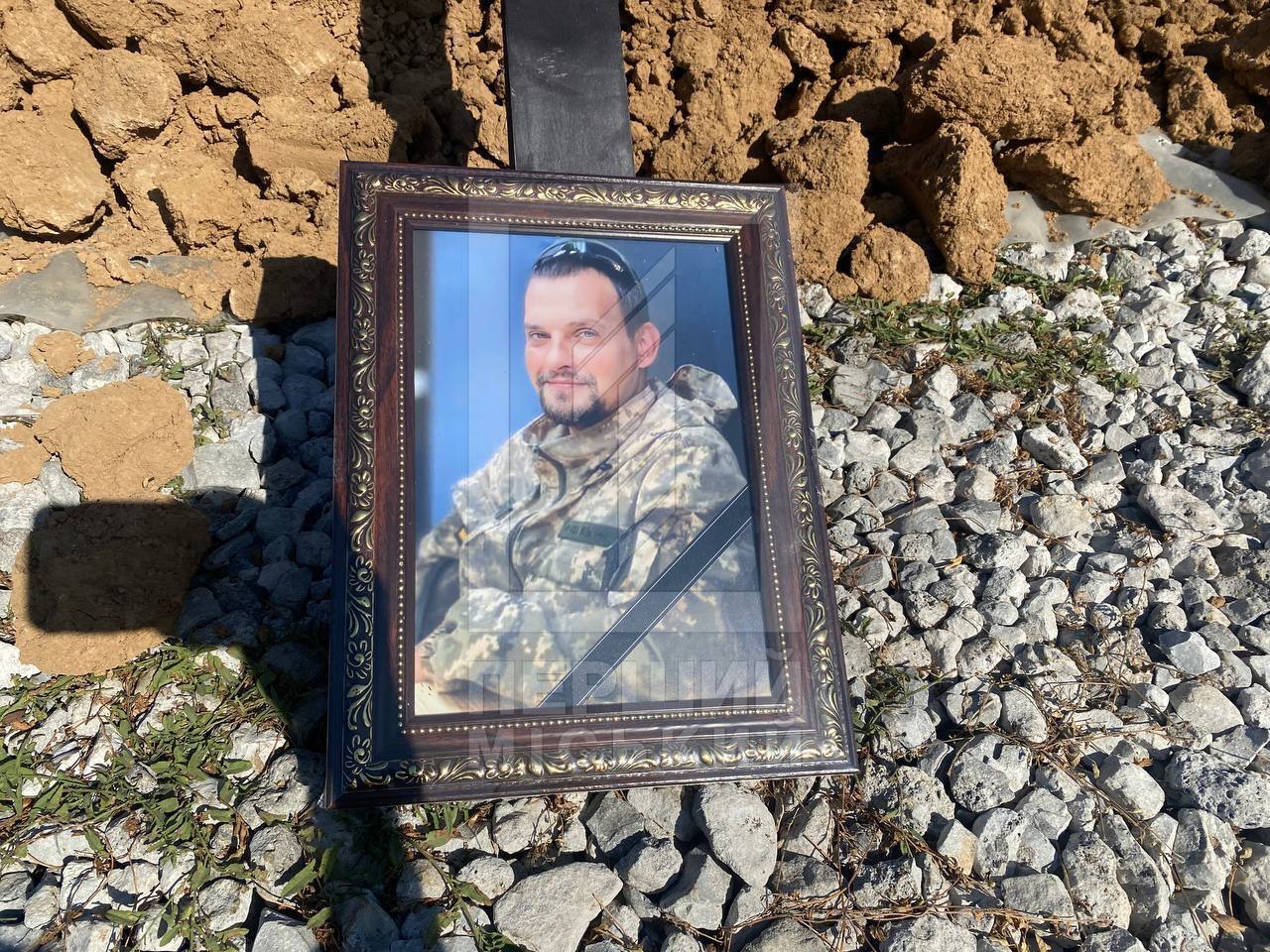 "Воин со смелым сердцем": в Кривом Роге простились с защитником, погибшим под Клещиевкой. Фото