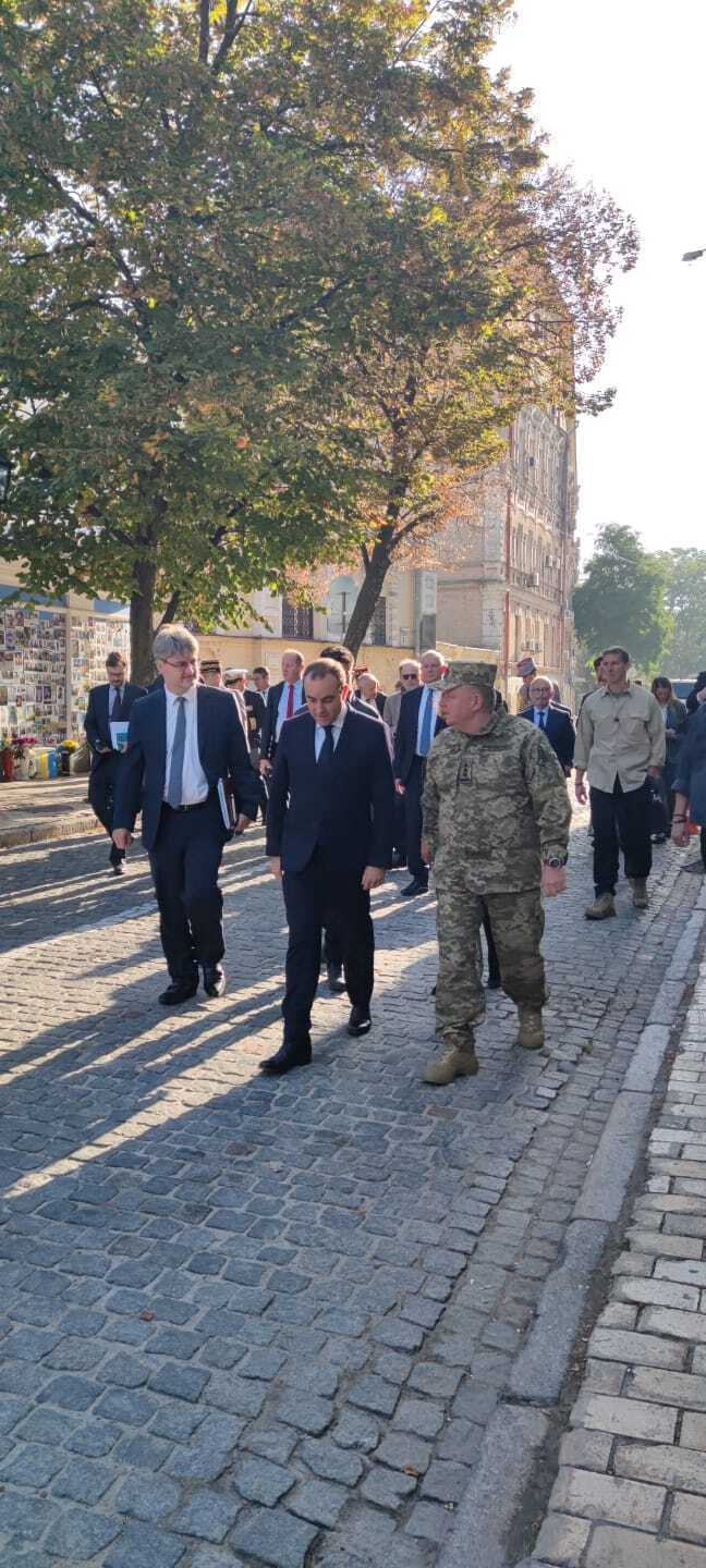 В Україну прибув із візитом глава міноборони Франції. Фото 