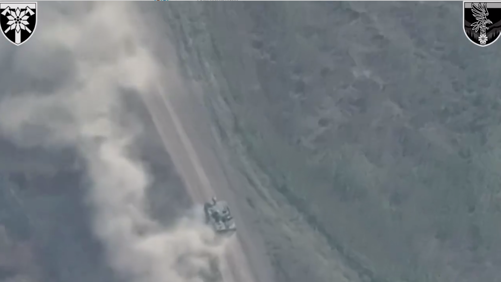 Точно в цель: воины ВСУ попали дроном-камикадзе в российскую БМП-3, которая на полном ходу двигалась по дороге. Видео
