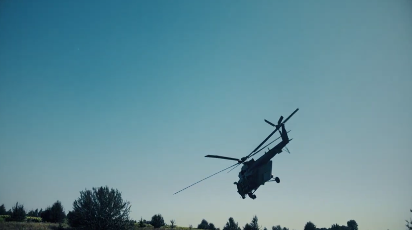 Спецоперація "Синиця": у ГУР показали російського пілота, який передав Україні гелікоптер Мі-8. Відео