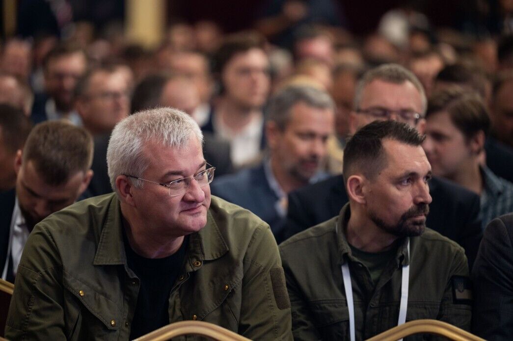 "Виробники зброї матимуть виняткові умови": в Києві пройшов оборонний форум за участю компаній із десятків країн світу. Всі подробиці