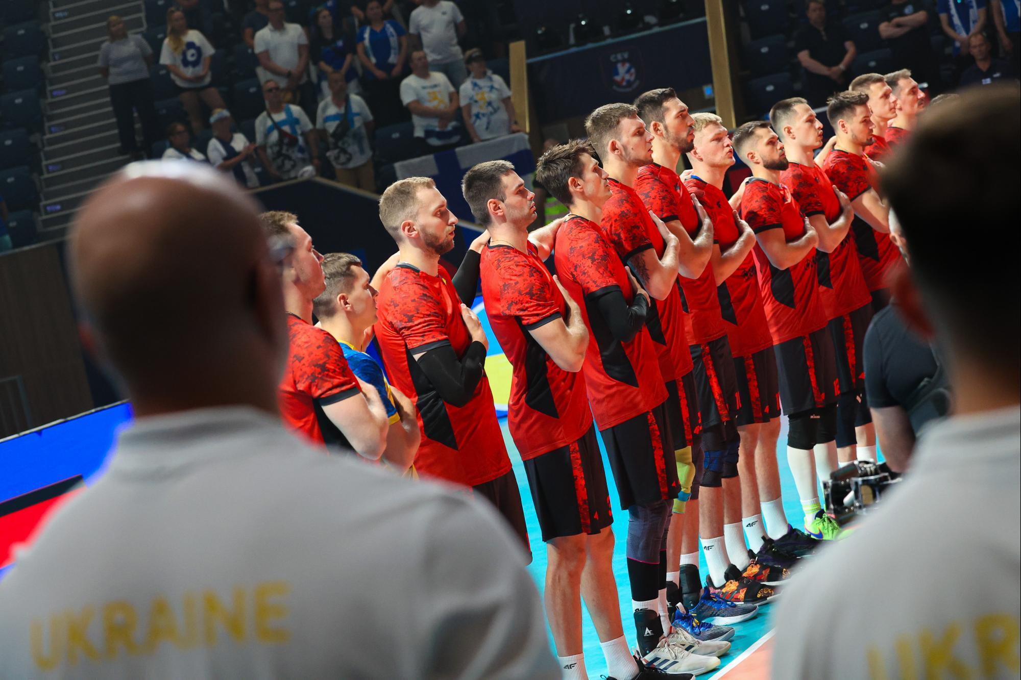 Украина "на валидоле" добыла первую победу на ЧЕ по волейболу