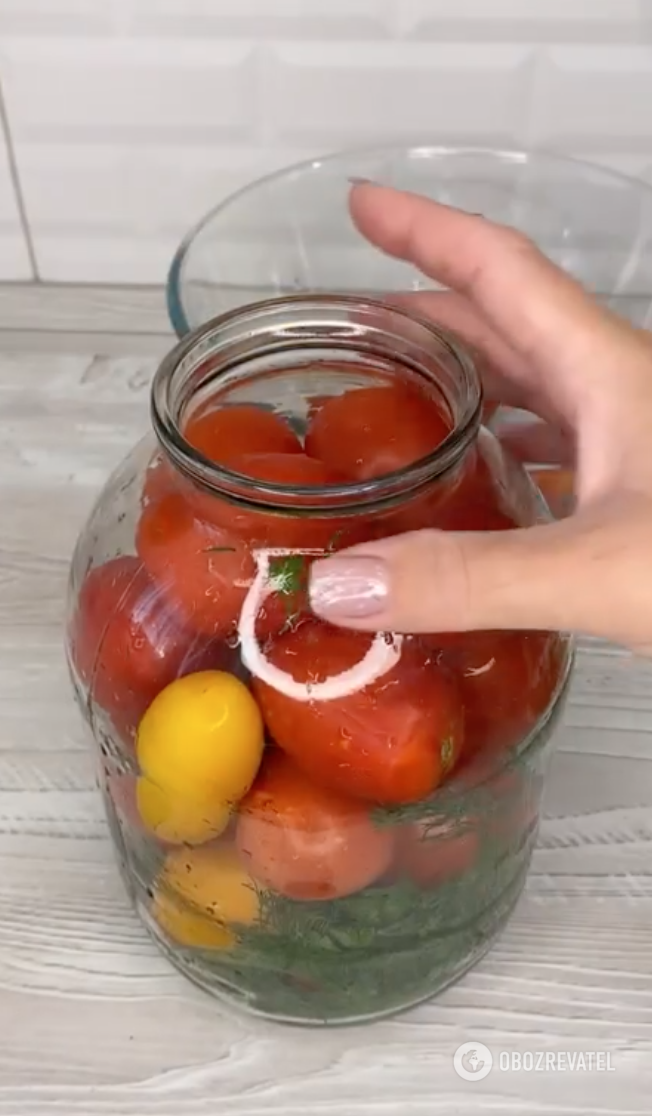 Как приготовить вкусные домашние квашеные помидоры
