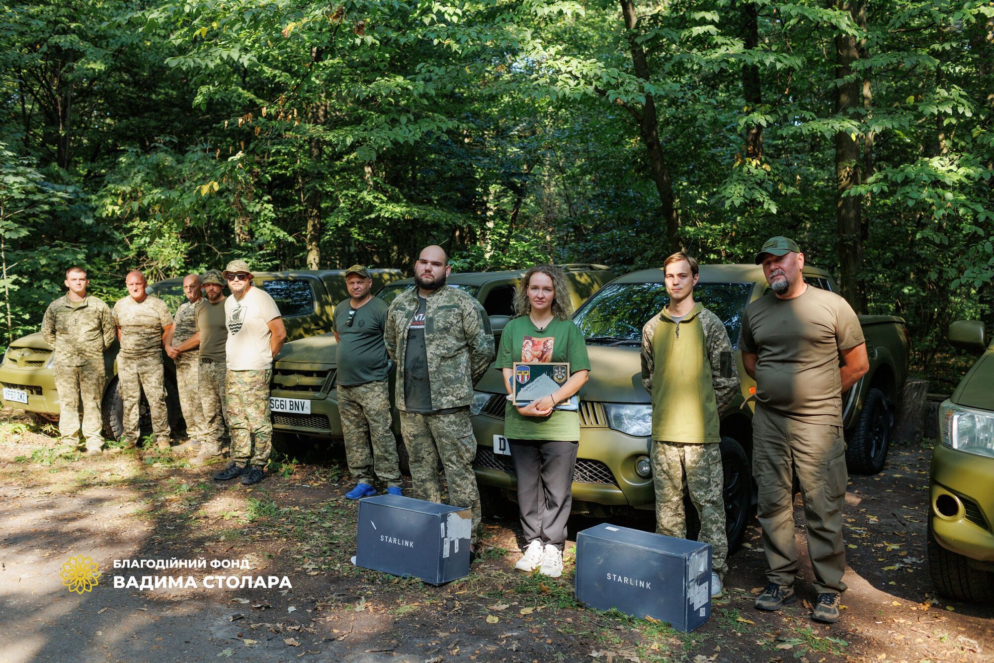 Защитники Украины получили еще четыре пикапа от Фонда Вадима Столара