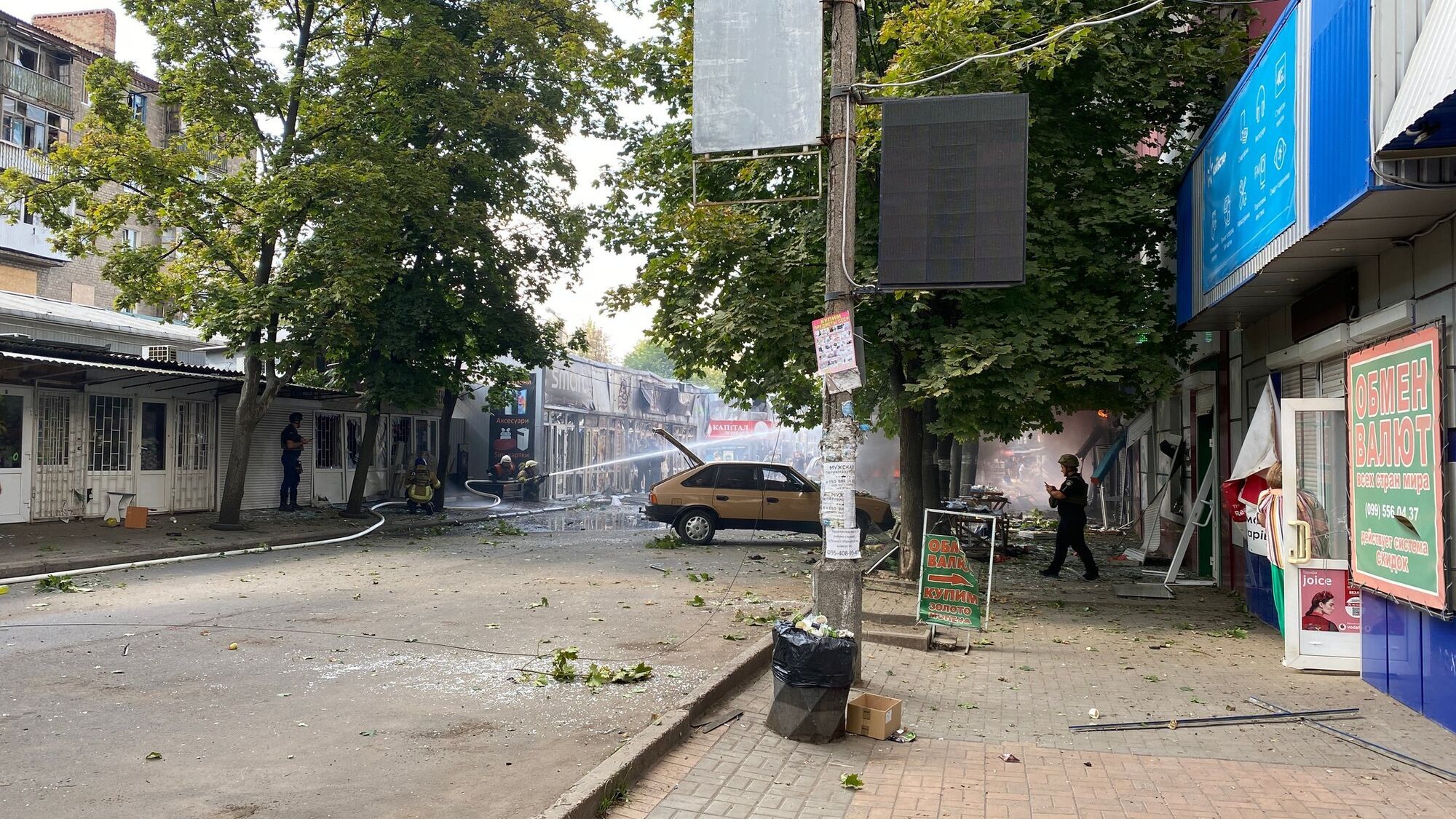 Оккупанты обстреляли Константиновку, погибли 17 человек, в том числе ребенок. Фото и видео