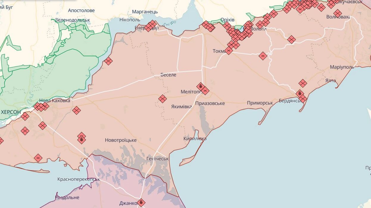 ППО окупантів не встигає працювати: у Мелітополі прогриміла серія вибухів