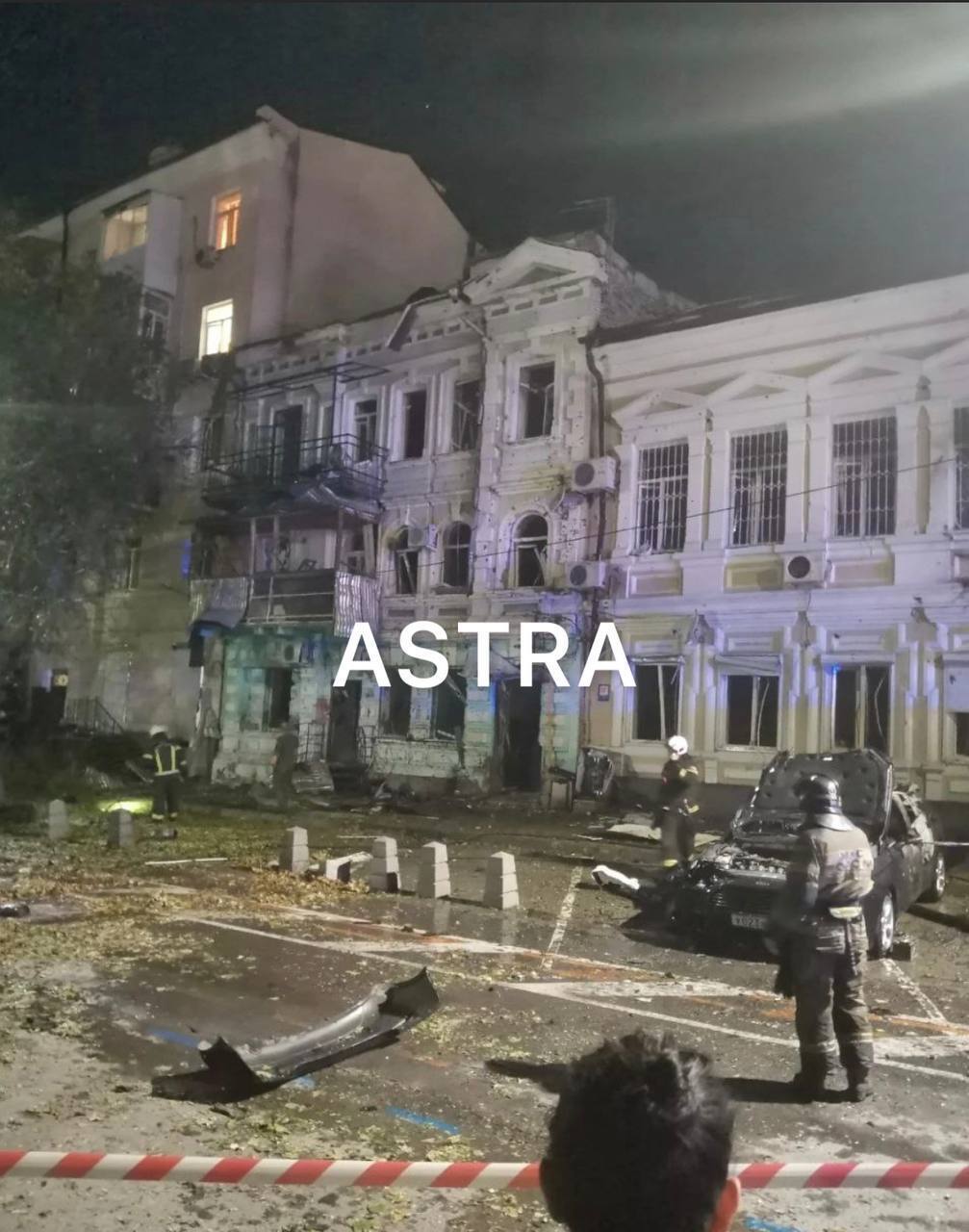 В центре Ростова прогремел взрыв возле штаба Южного военного округа: в РФ заявили про атаку БПЛА. Фото и видео