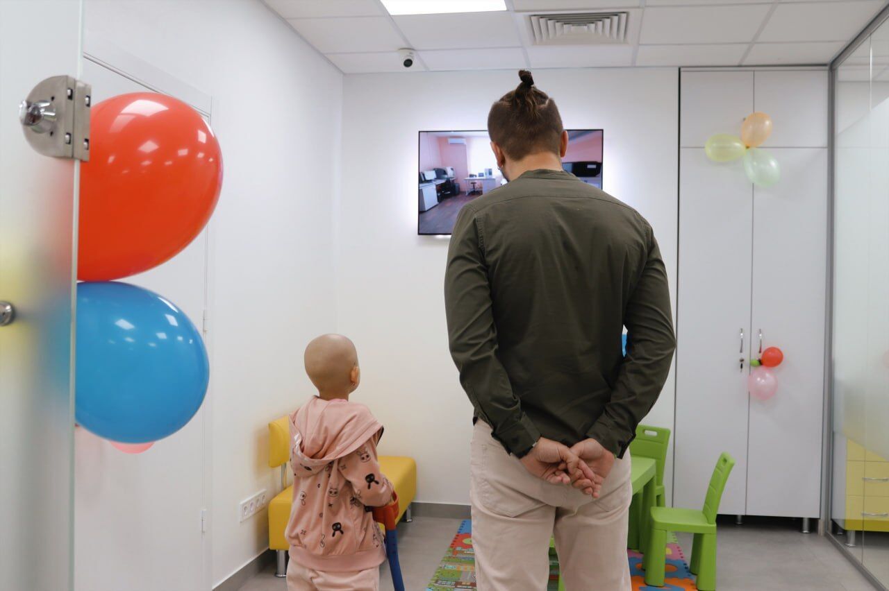 Во Львове благодаря благотворительному проекту "АТБ" появилось современное амбулаторное пространство в Клинике детской онкологии