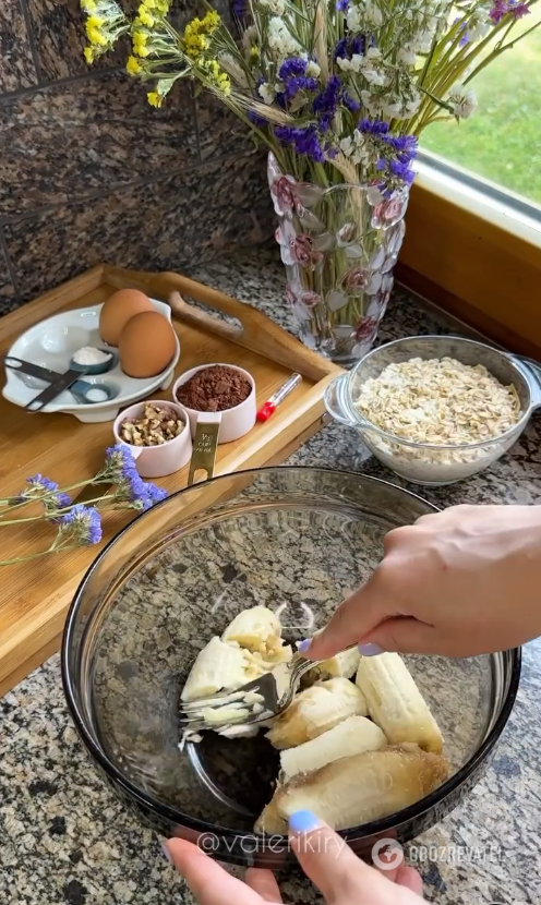 Корисний банановий торт без борошна: з чого зробити тісто 