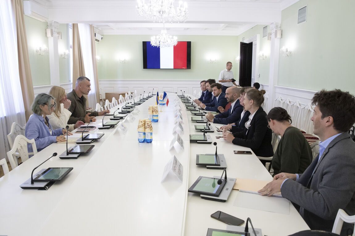 Кличко встретился с делегацией депутатов Национального собрания Франции