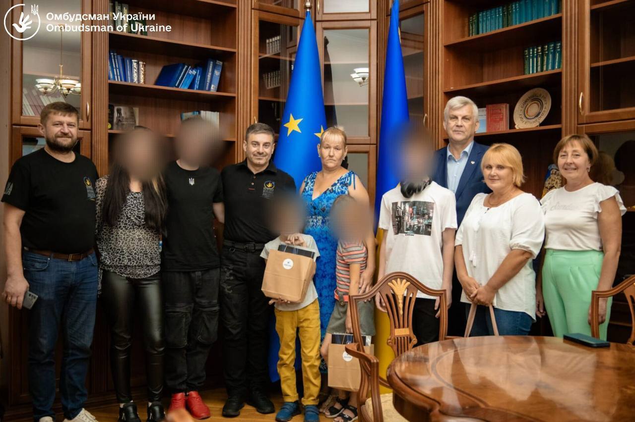 Украине удалось вернуть домой 9 украинских детей: Лубинец раскрыл подробности. Фото