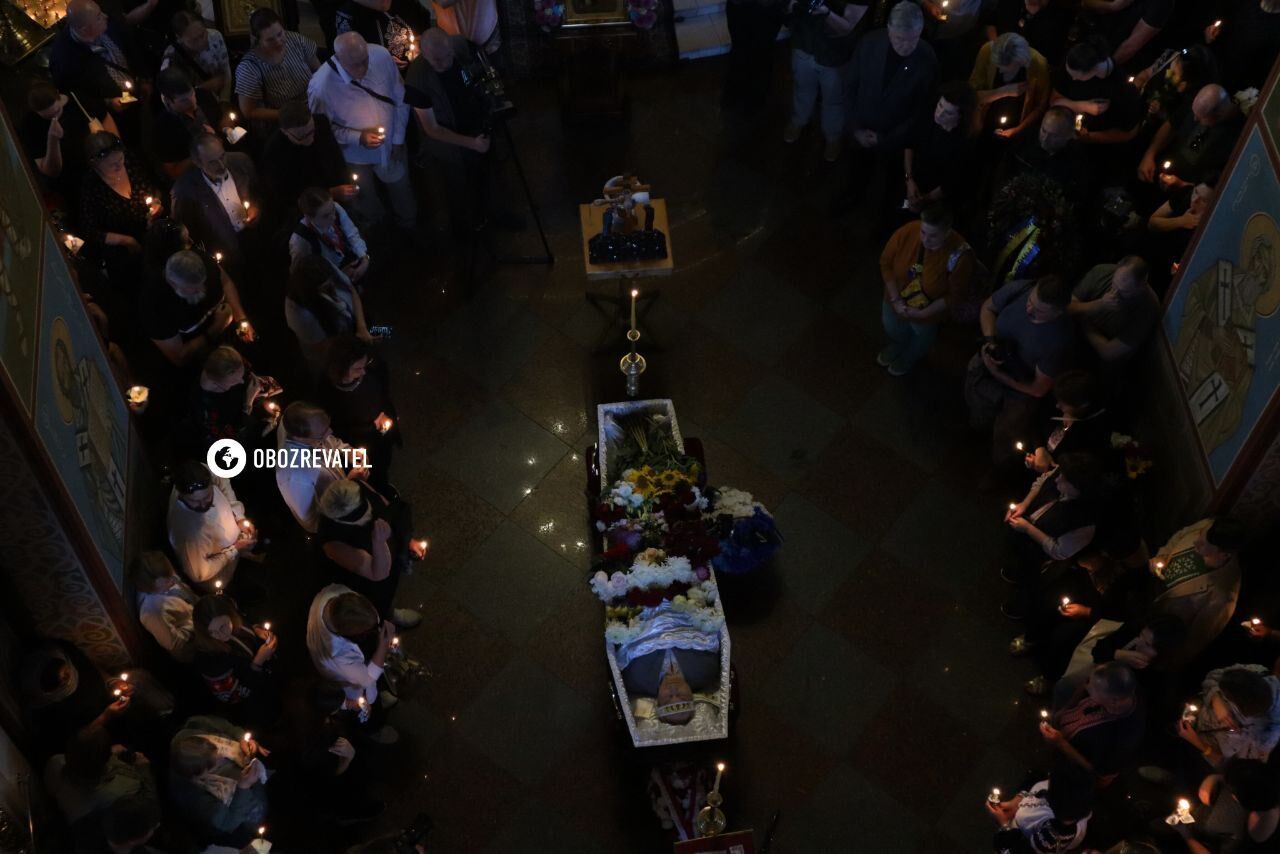 "Его свет помогал отыскать себя во мраке": в Киеве простились с религиоведом Игорем Козловским. Фото