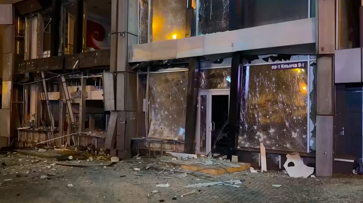 В окупованому Донецьку пролунали вибухи: повідомляють про ліквідацію російського "воєнкора". Фото і відео 