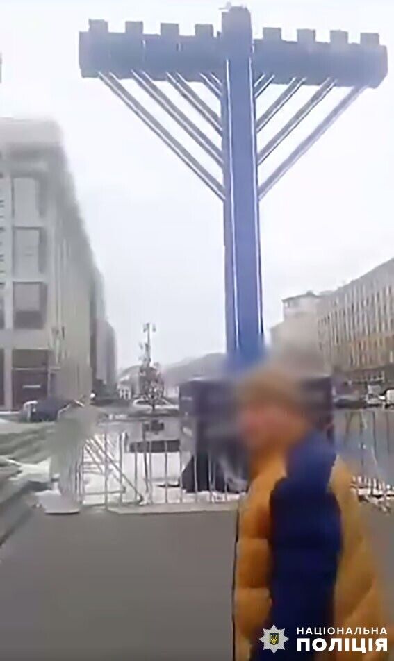 Осквернив ханукію в центрі Києва: зловмиснику повідомили про підозру. Фото