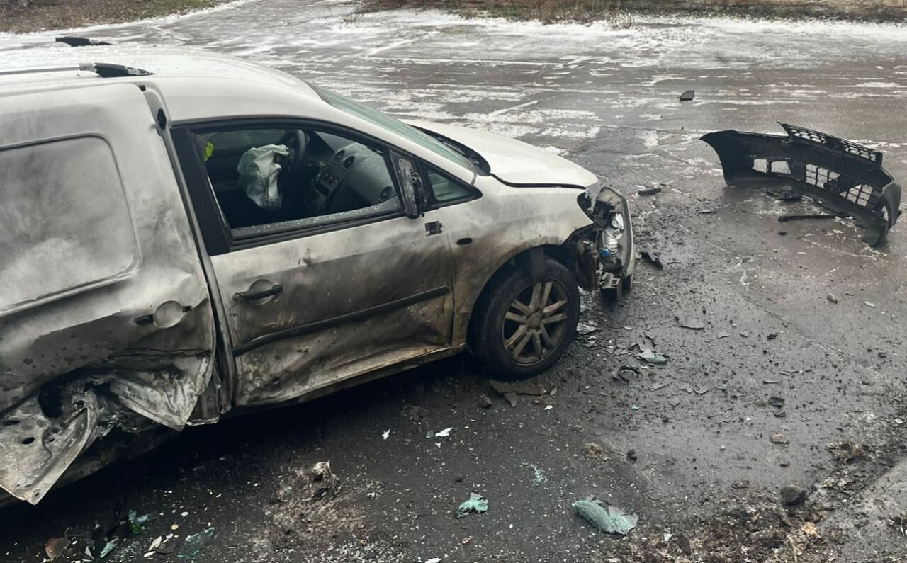 Росіяни надвечір обстріляли Дніпропетровщину: в Нікополі постраждало двоє мирних жителів. Фото