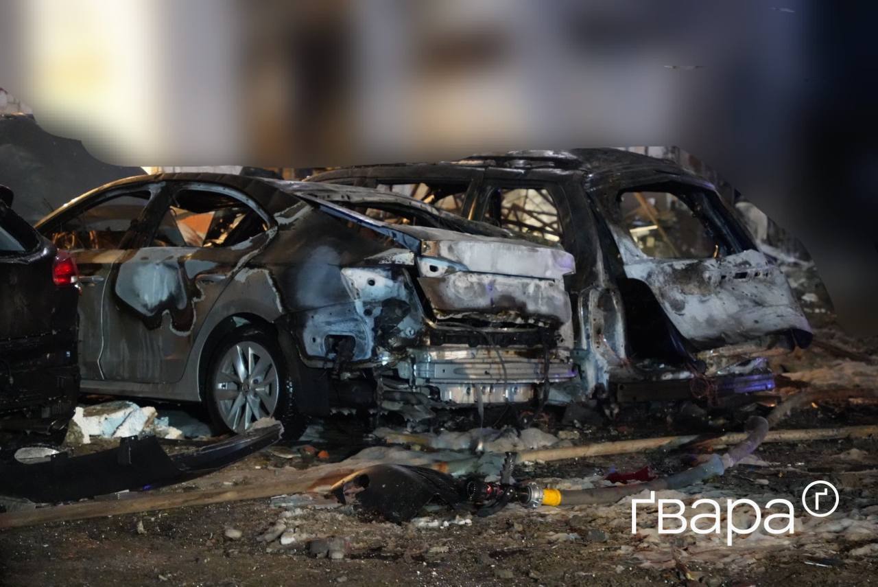 Россияне обстреляли центр города Харькова: есть разрушения гражданских объектов, пострадали люди. Фото и видео