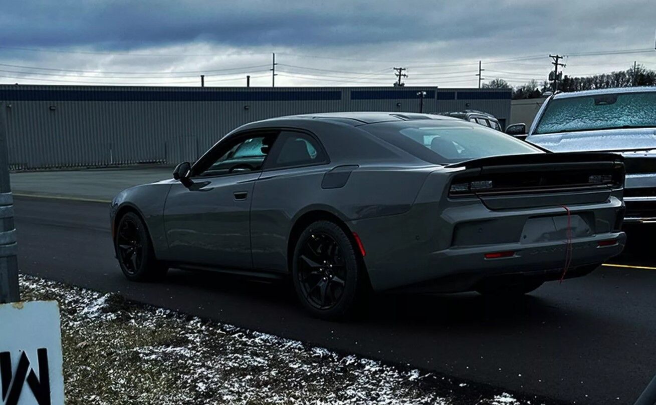Dodge Charger 2025