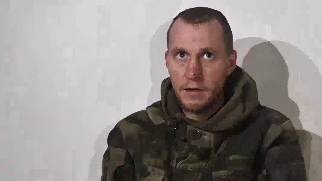 "Кинули без їжі, БК та води": окупант поскаржився на командування РФ і розповів, чому здався в полон. Відео