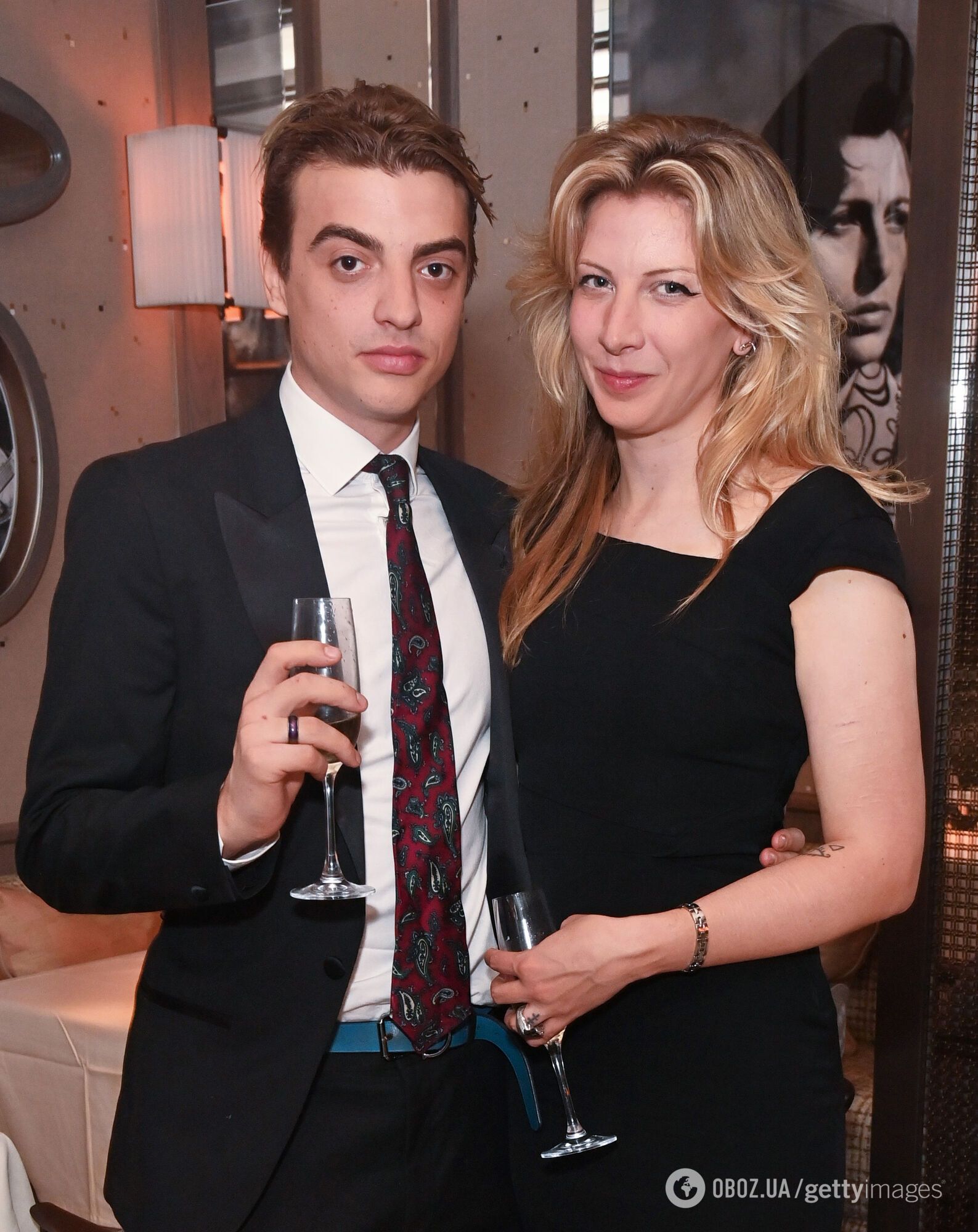 Сын известного фотографа Дэвида Бэйли после 10 лет несчастливого брака с японкой официально стал трансгендером