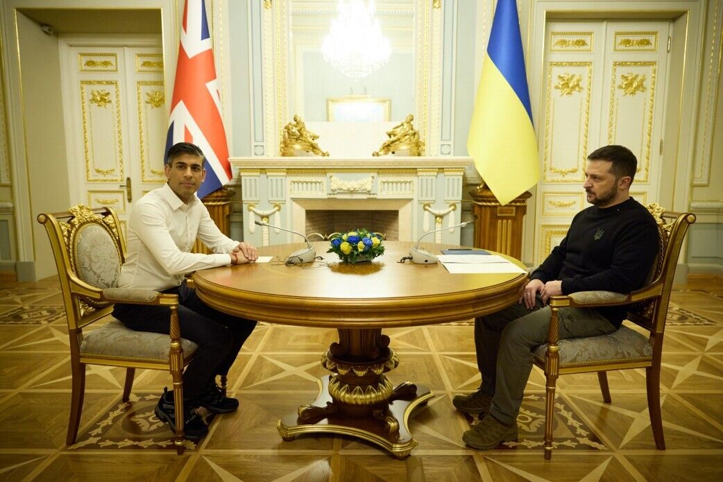 Зеленский и Сунак подписали историческое соглашение о сотрудничестве Украины и Британии в области безопасности: что известно