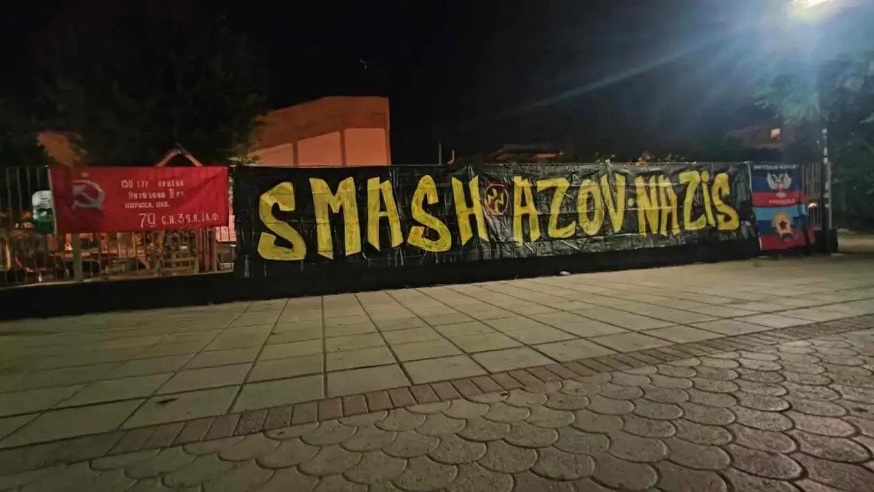 Ексголкіпер збірної України перейшов до клубу, який ображав полк "Азов" та любить Путіна