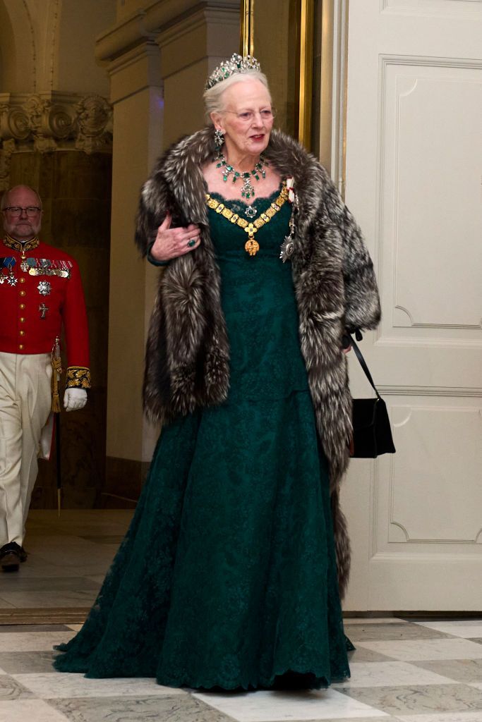 Вперше в історії: королева Данії Маргрете II офіційно зреклася престолу, королем став її син