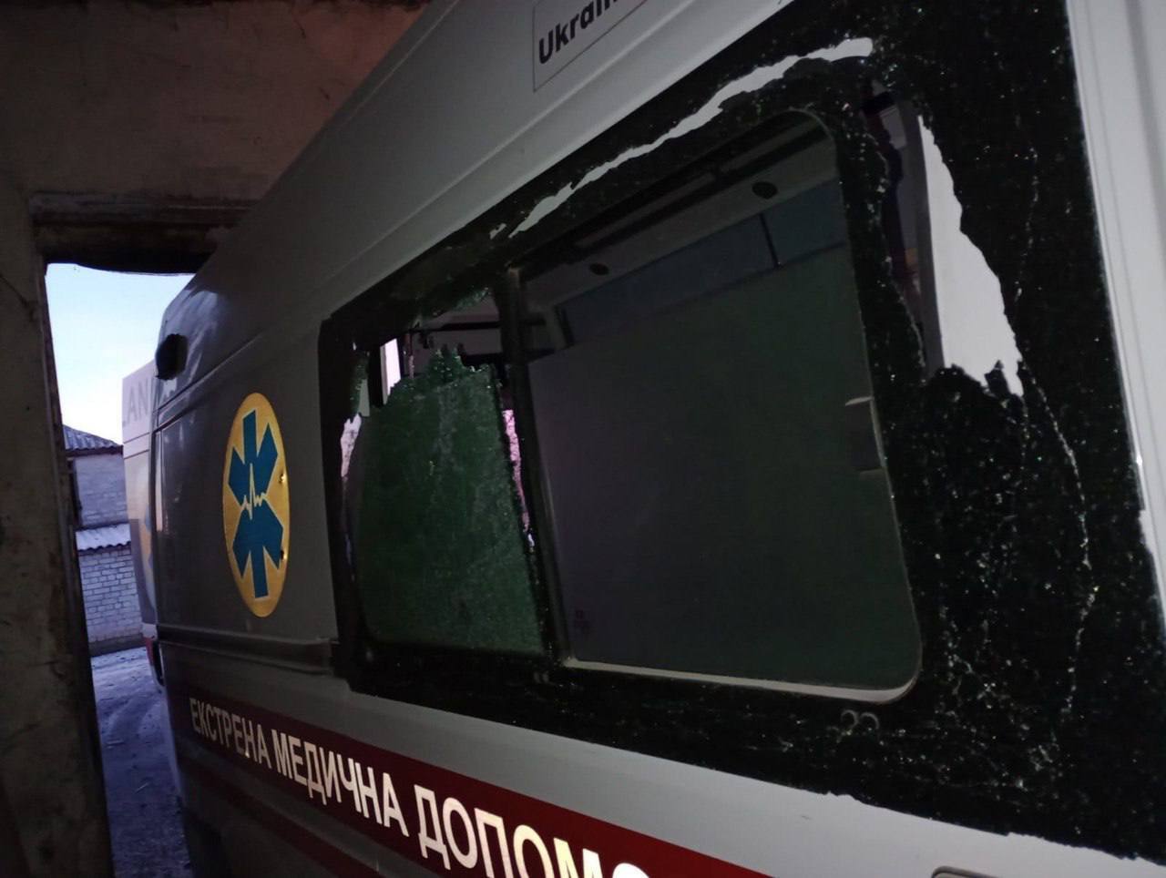 Окупанти обстріляли Станіслав і скинули вибухівку в Бериславі: є постраждалі. Фото