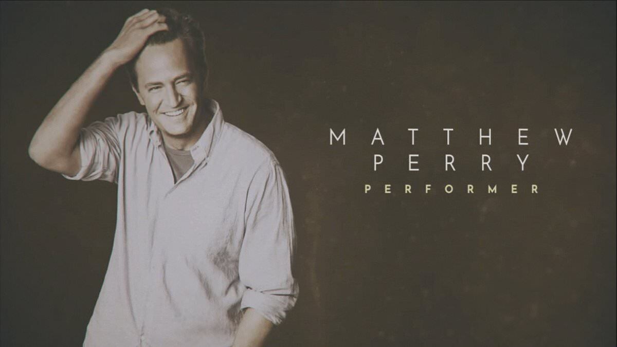 Меттью Перрі зворушливо вшанували на Emmy Awards 2024 піснею I'll Be There for You: зал вибухнув оплесками