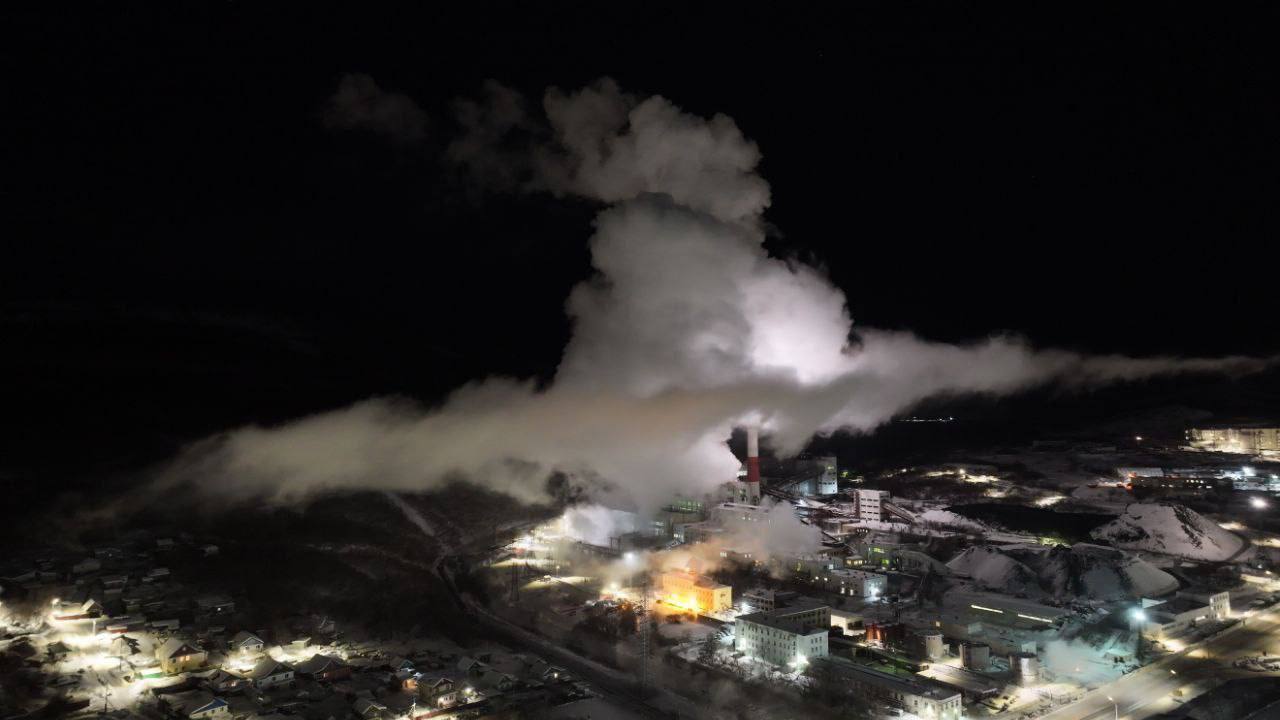 В Магадане раздался взрыв на ТЭЦ: россияне остались без тепла и горячей воды при морозе -25. Фото и видео