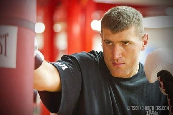 Сербский гигант и 44-летняя жертва Кличко: названы боксеры, которые дерутся с Усиком в подготовке к бою с Фьюри
